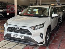 تۆیۆتا ڕاڤ 4